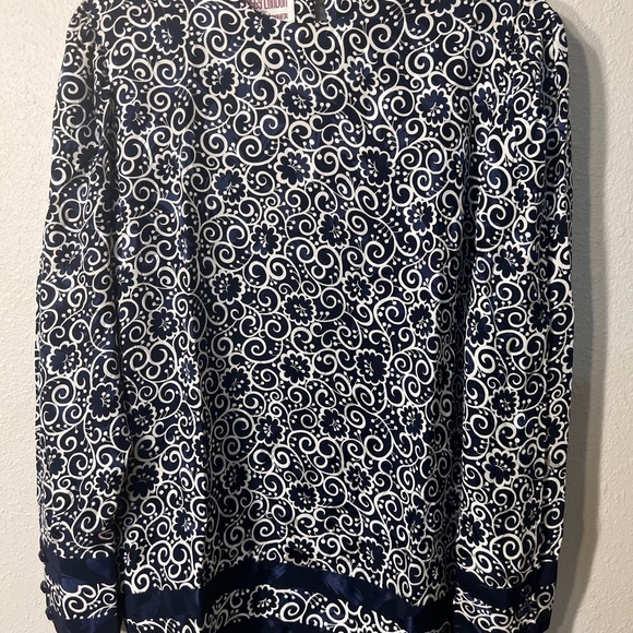 Vintage Maggy London 100% Silk Blouse Sz 12 With Blue & White Design Button Back - Picture 2 of 8
